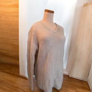 [Isda & Co] Light Gray Mohair Blend V-Neck Sweater Sz: L